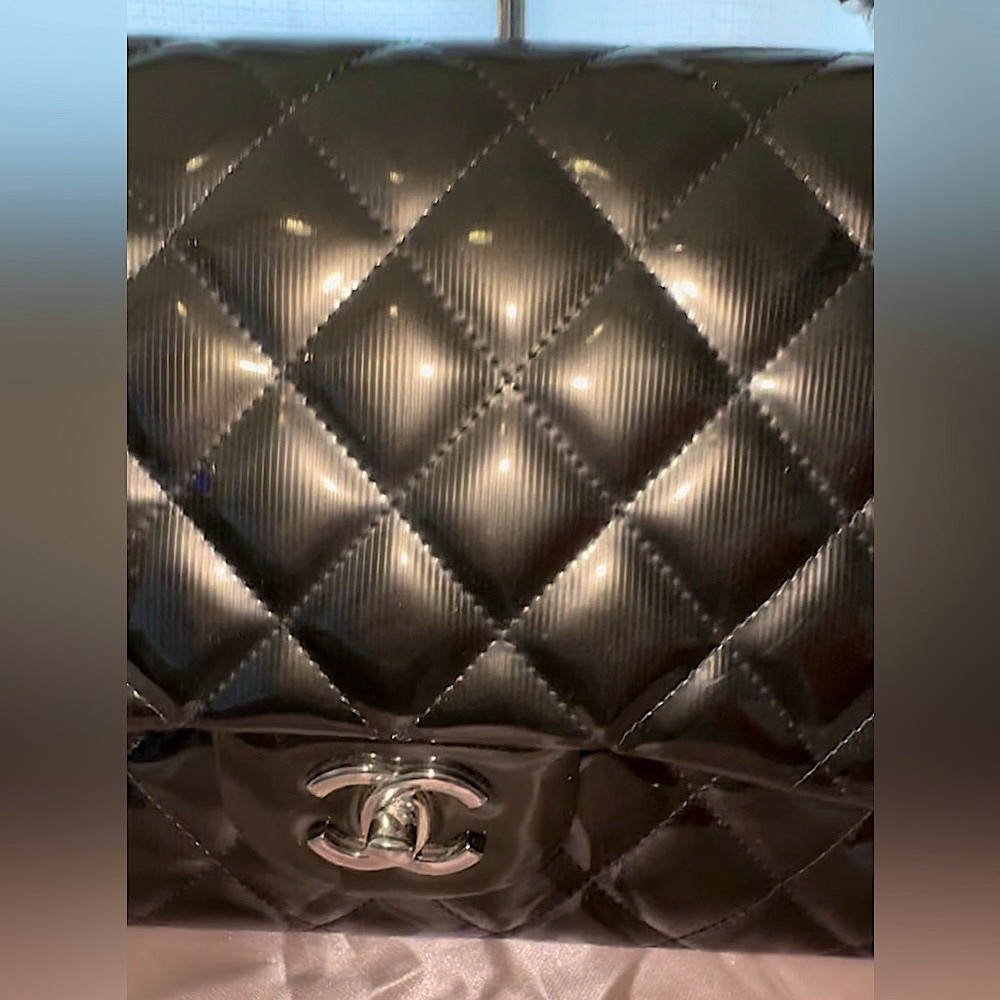 EUC Chanel JUMBO Double Flap Striated Green Quilted Patent Leather Shoulder Bag - Picture 6 of 16